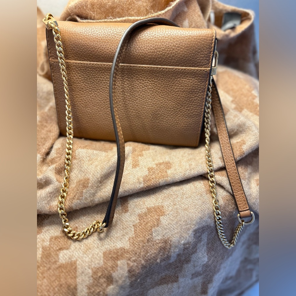 TORY BURCH BRITTEN FRENCH LEATHER CHAIN WALLET CROSSBODY - Picture 4 of 8